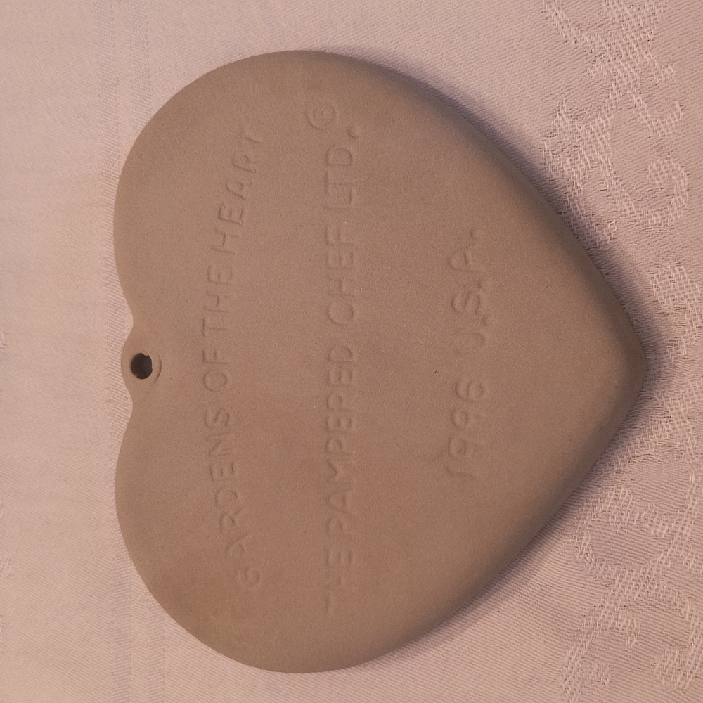 Vintage Gardens Of The Heart Cookie Mold - Picture 12 of 16